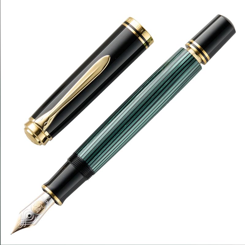 M800 Souveran Black/Green with Gold Fountain Pen Fine Nib