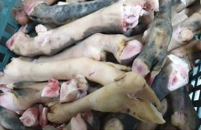 Kaki Kambing per Kg (4-5 biji)