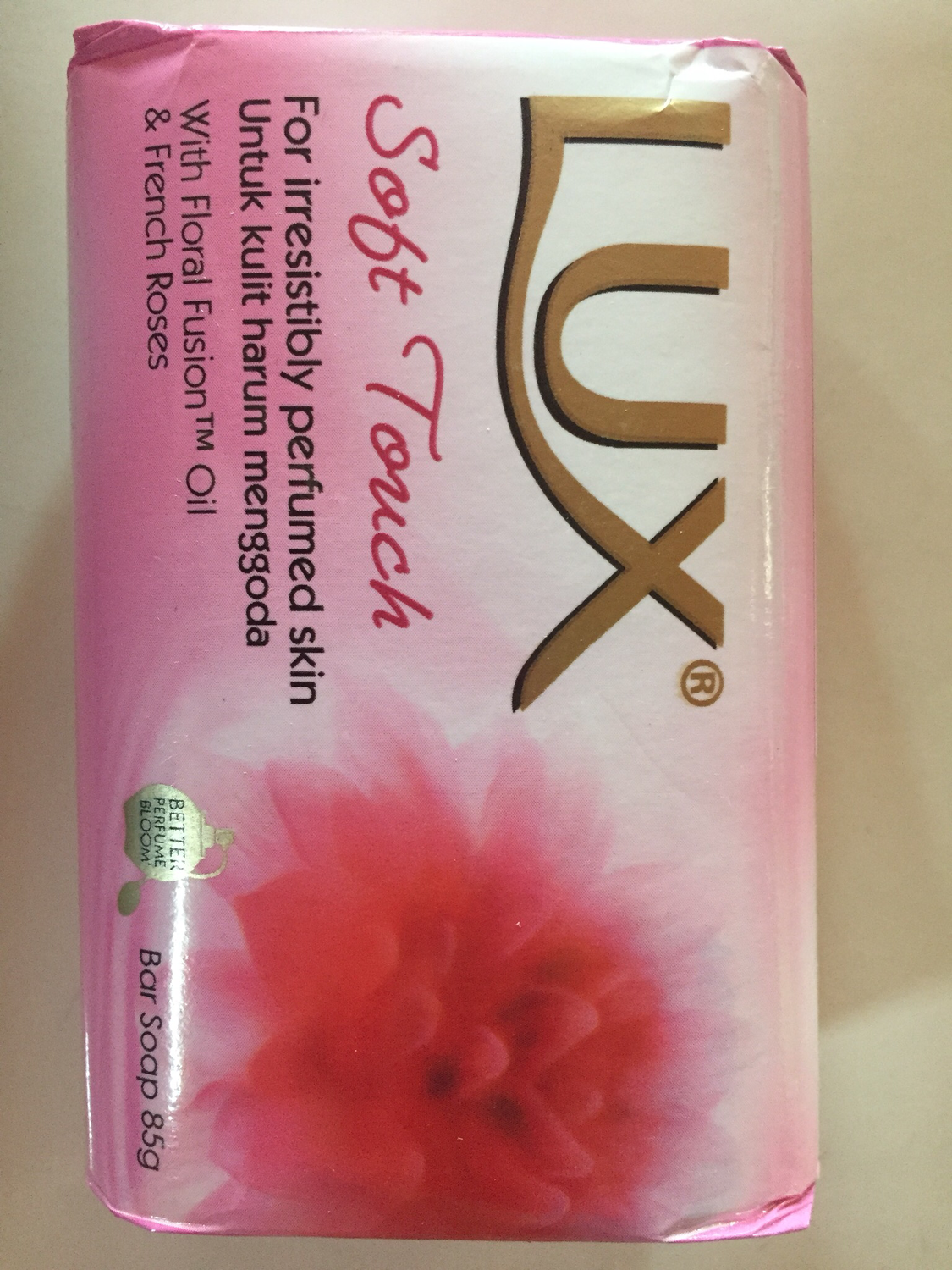 Lux Soft Touch-Sabun Batang 85g