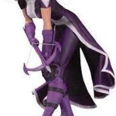 Dc collectible- DC cover girls The Huntress