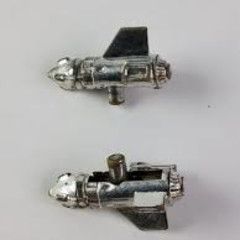 Transformers parts and accessories- Ravage gun pair (G1)