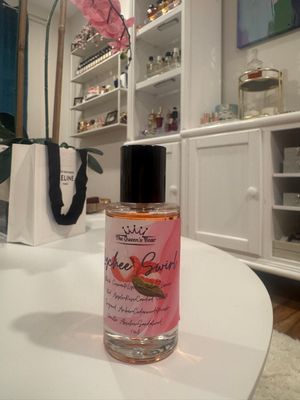 The Queen’s Bear Lychee Swirl