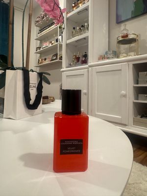 Banana Republic velvet pomegranate