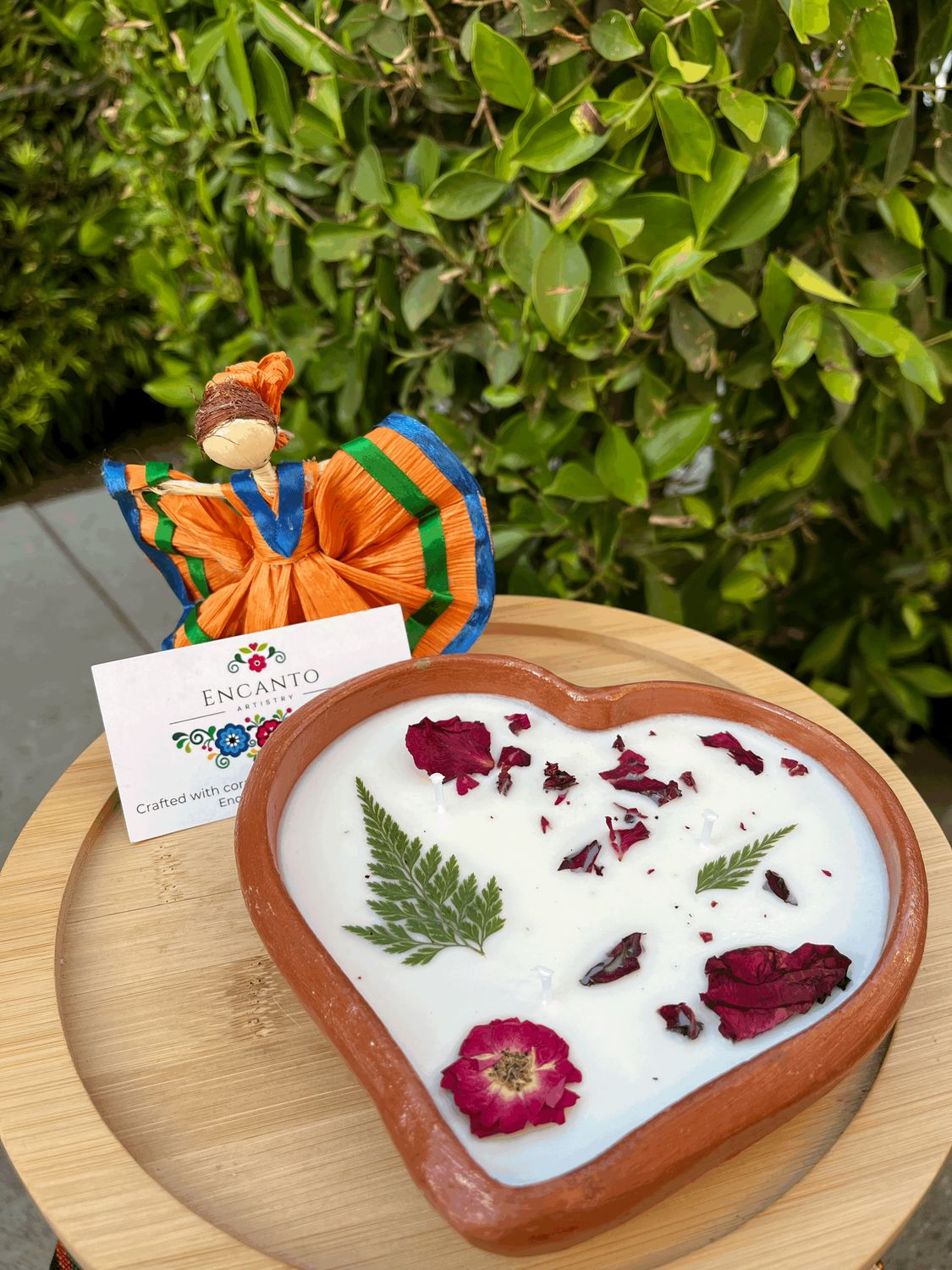 Jardin de Rosas Clay Heart Plate