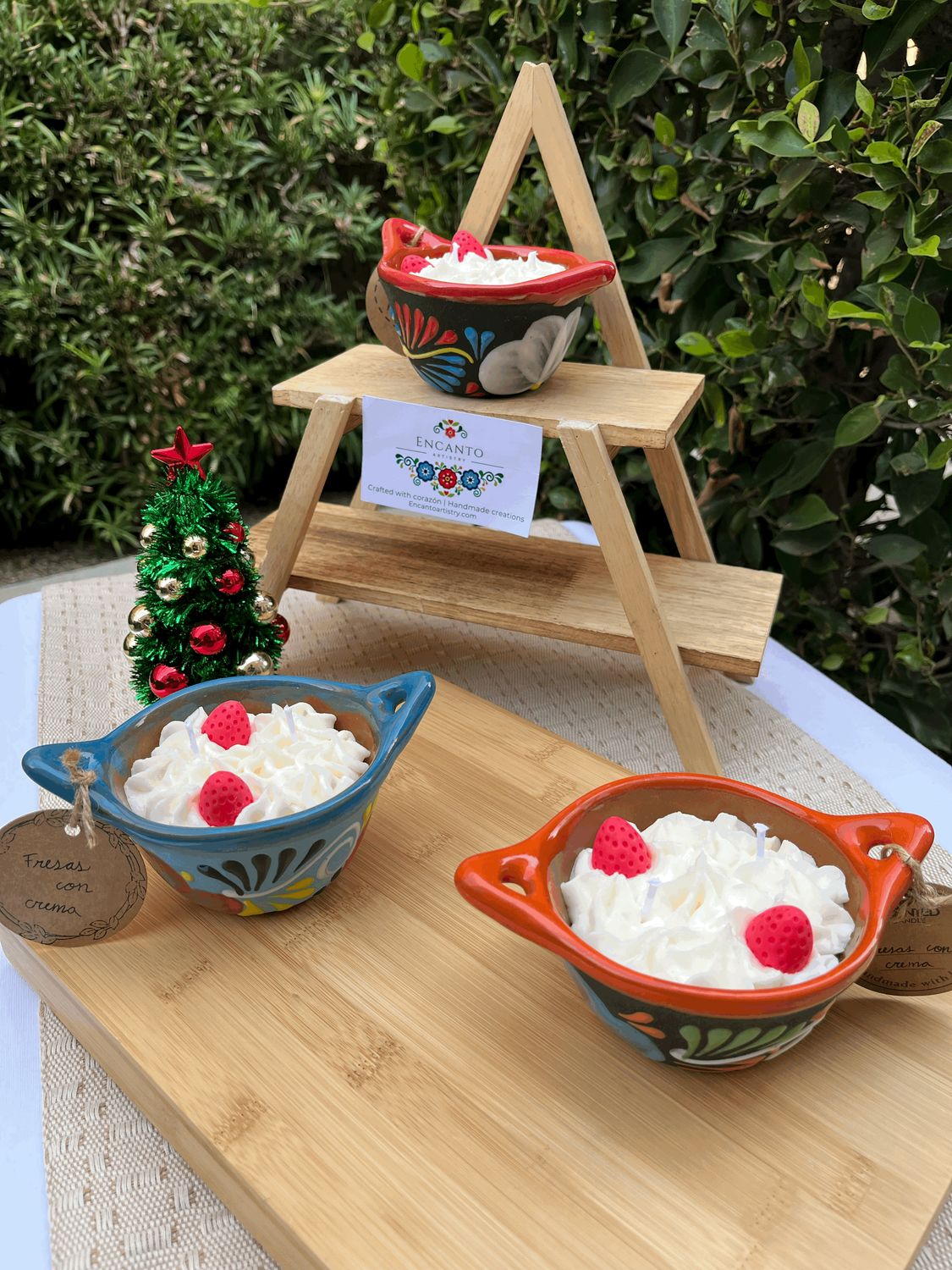 Fresas con Crema- Salsa Bowl