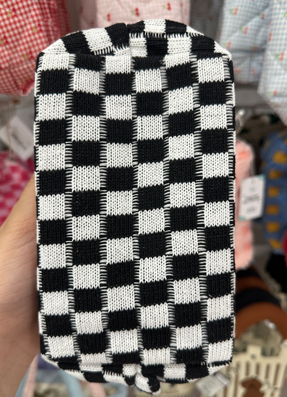 Knitted karo pouch (4 colors)