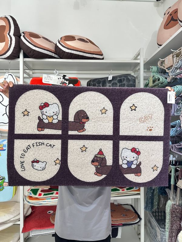 Hello Kitty &amp; Doggies Doormat 50x80cm NO.5