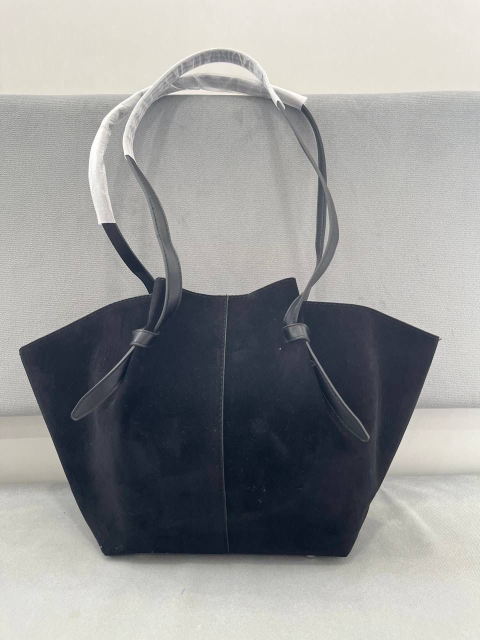 Leather Classic Shoulder Bag 9.Mar - Black