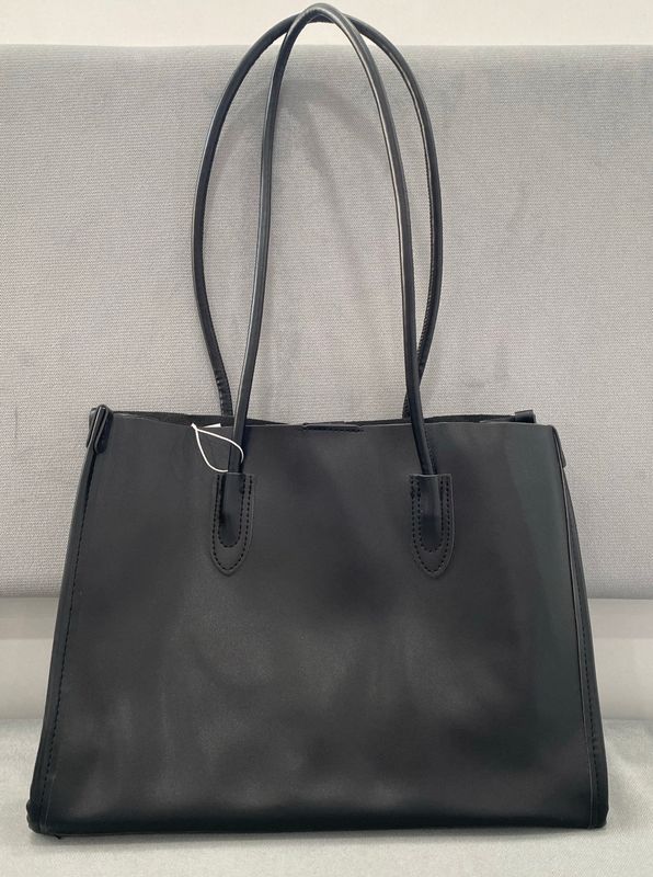 Sqaure Leather Tote Bag 9.Mar - Black