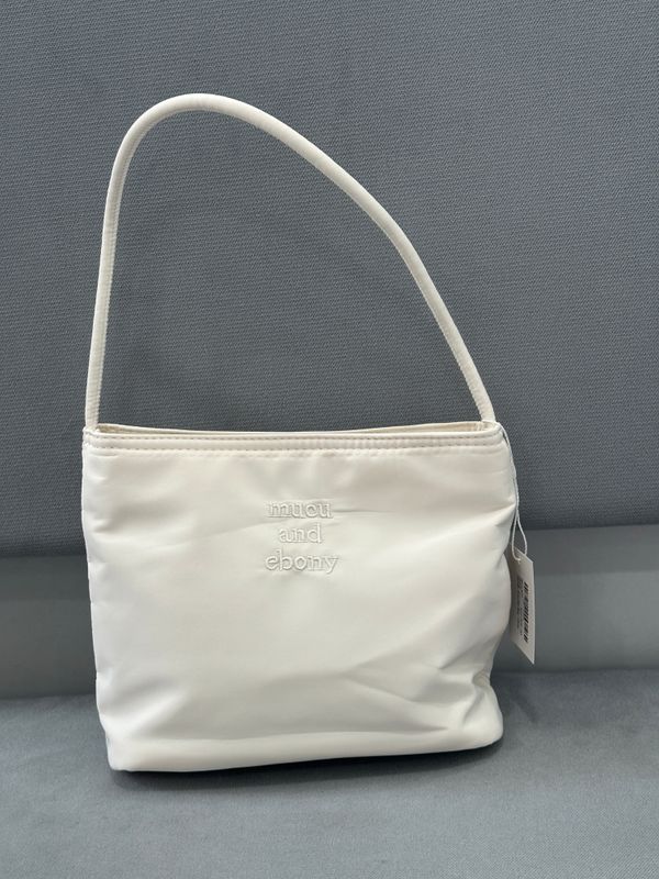 Mucu and Ebony Women Shoulder Bag - White