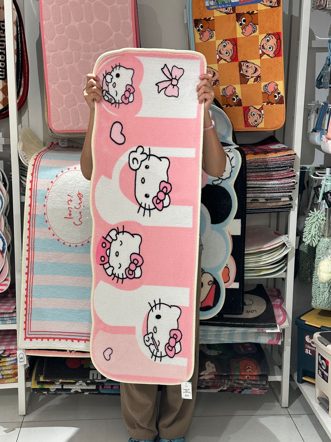 Large Curved Line Hello Kitty Doormat 40x100cm AP20 - Pink