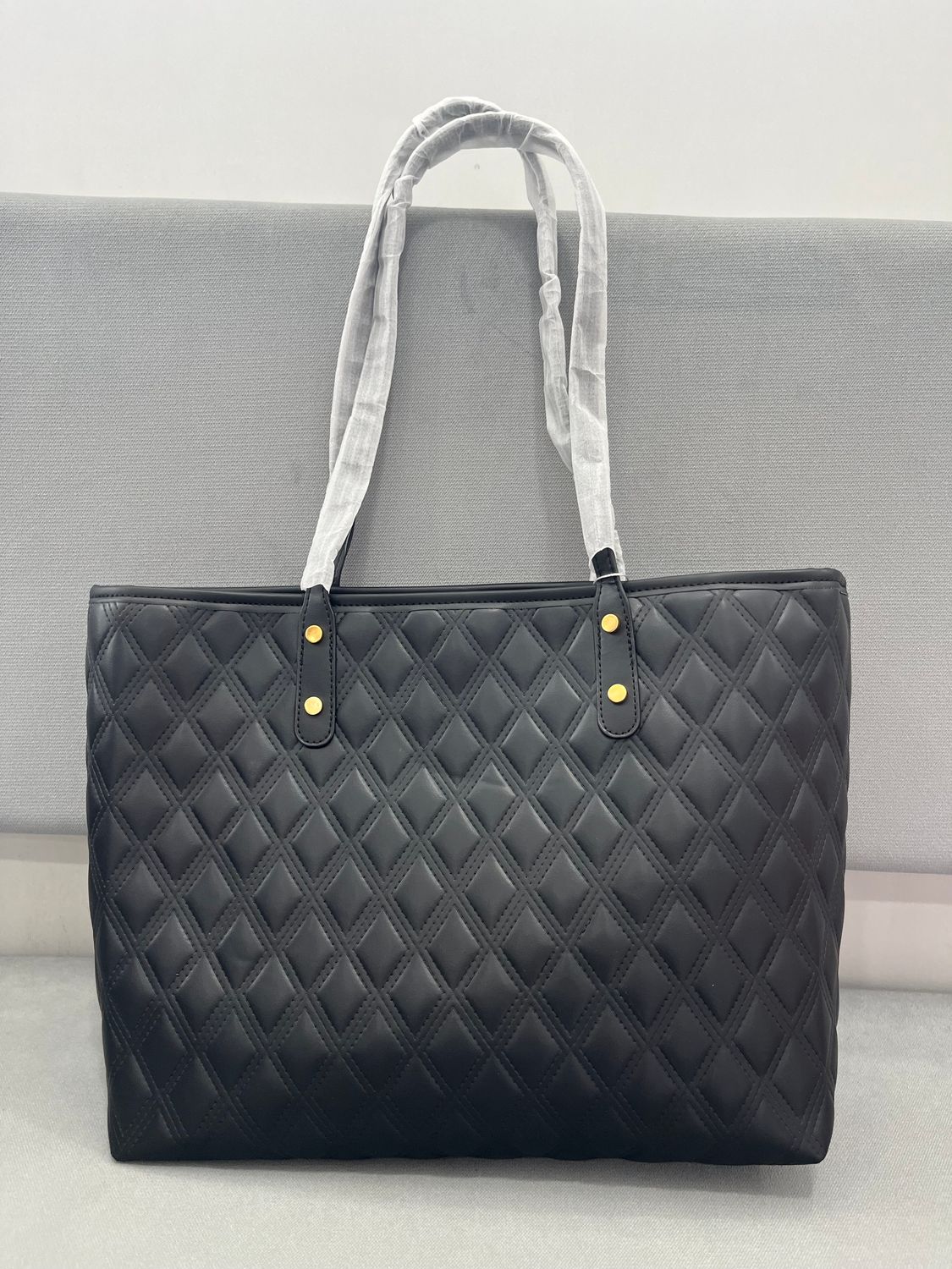 Diamond Pattern Leather Tote Bag L46xL38xW16xH33 - Black