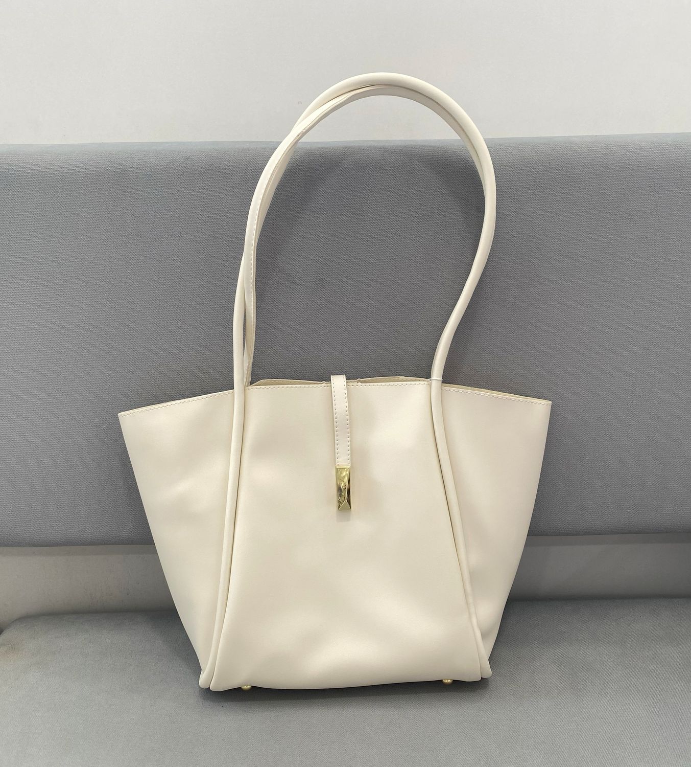 Leather Bucket Gold Button Tote Bag M28 - White