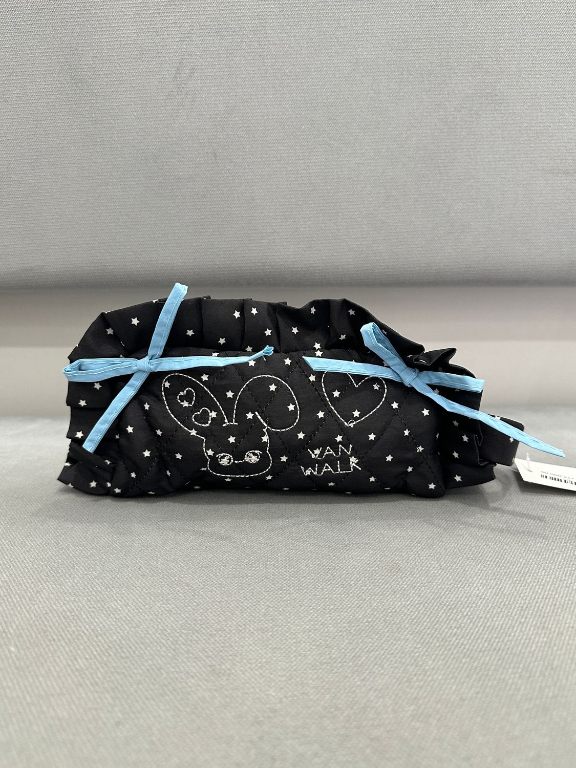 VNA WALK Black Bunny M Pouch