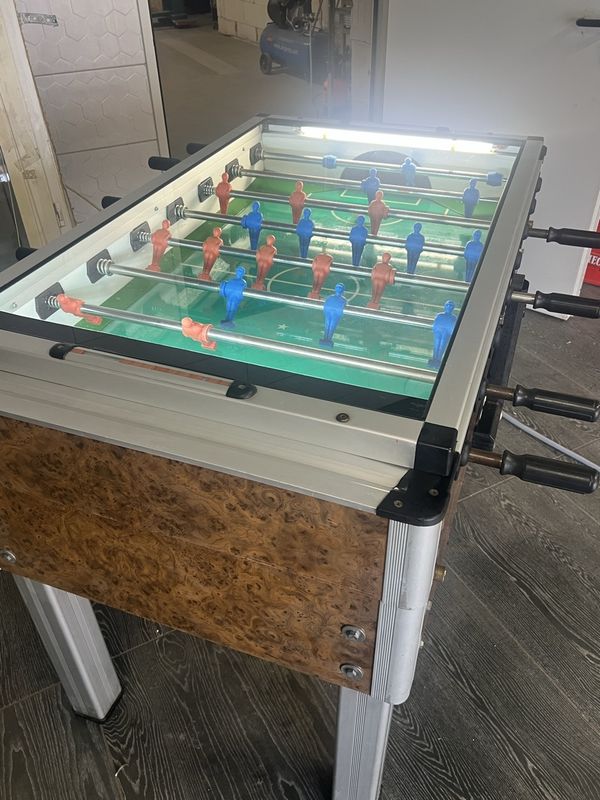 Profesjonalne piłkarzyki barowe