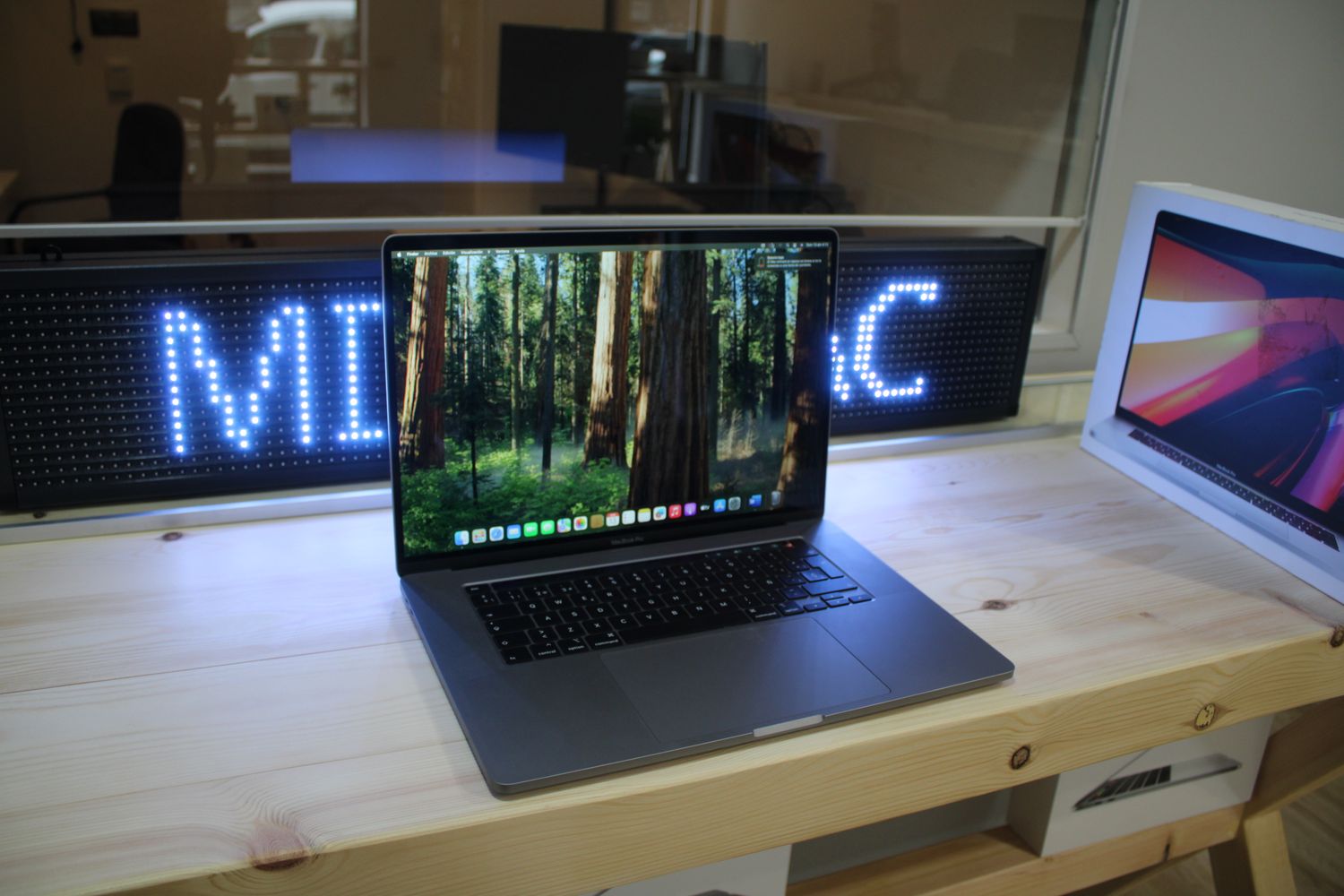 Macbook Pro 16,1 pulgadas TouchBar y Touch ID