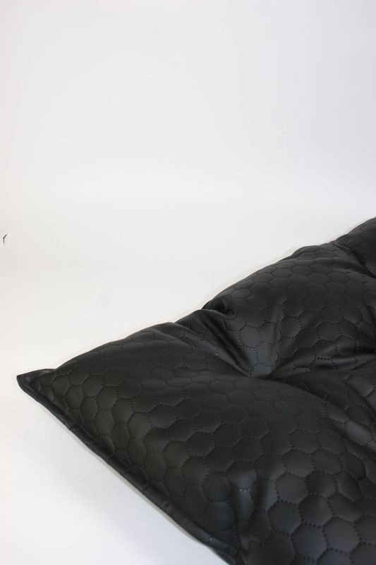 Legowiska FAB Leather