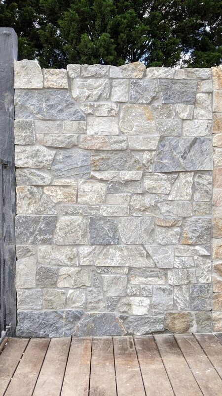 Hampton loose stone cladding