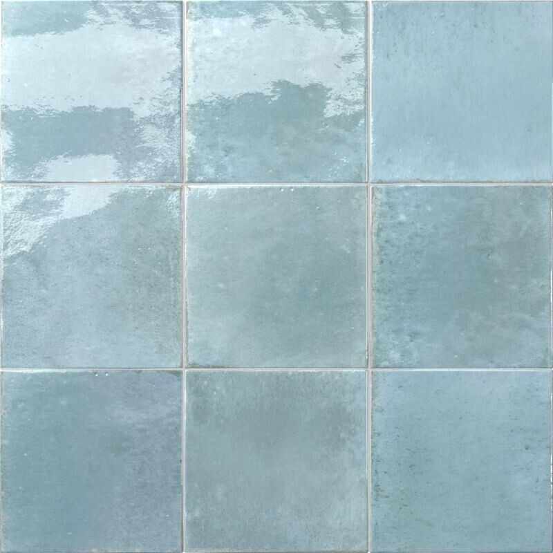 Agadir Agua Gloss Subway