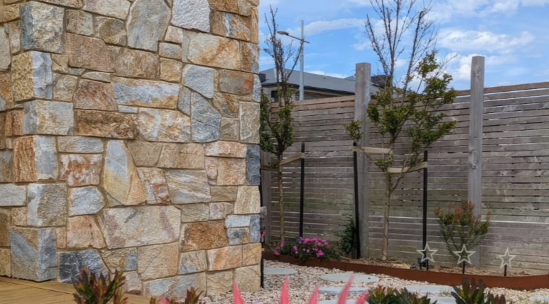 Airlie loose stone cladding