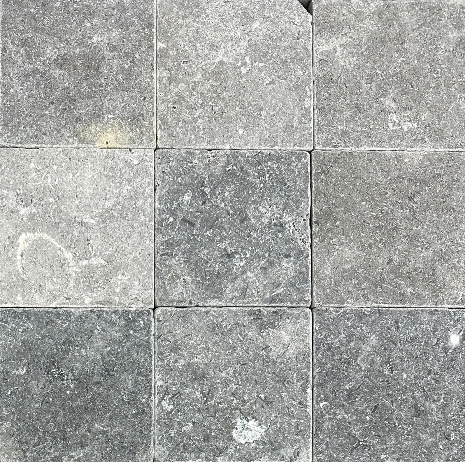 London Grey Limestone Brushed & Tumbled Cobbles