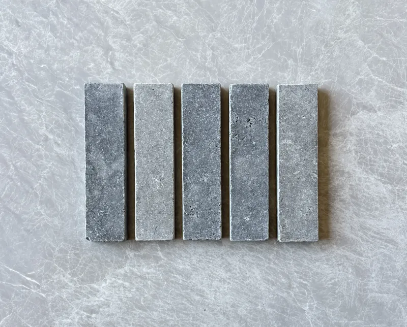 London Grey Limestone Brushed & Tumbled Batons