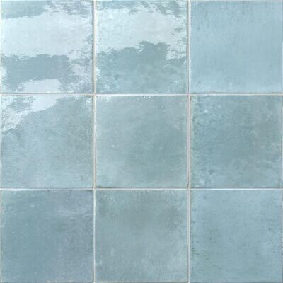 Agadir Agua Gloss Subway & Square