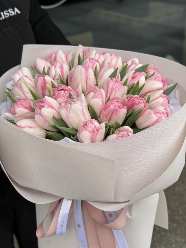 Bouquet of Tulips „Soft Blush”