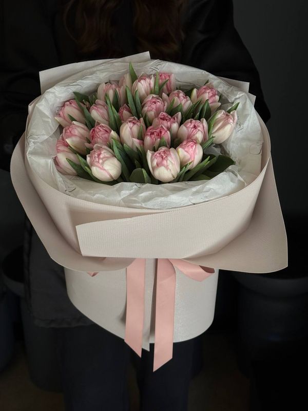 Bouquet of Tulips "Foxtrot"