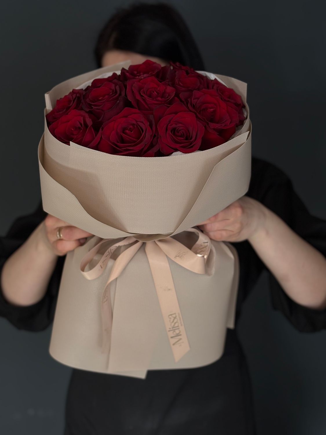 Bouquet of red roses «Explorer»