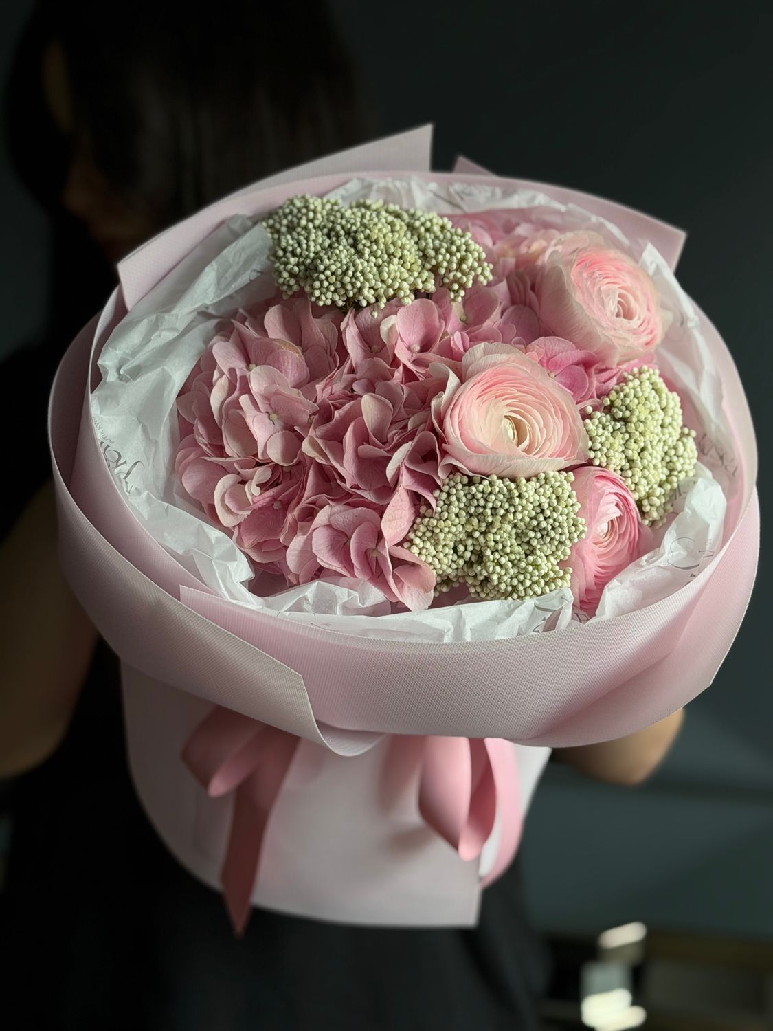 Bouquet with ranunculus, ozothamnus, and hydrangeas «Winslet»