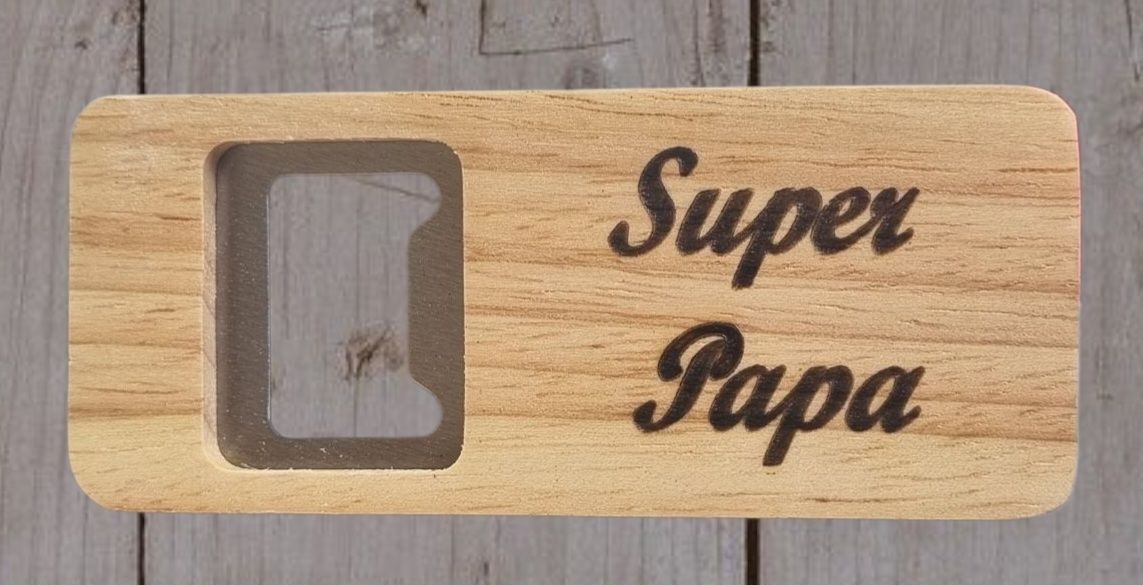  Décapsuleur en bois super Papa.