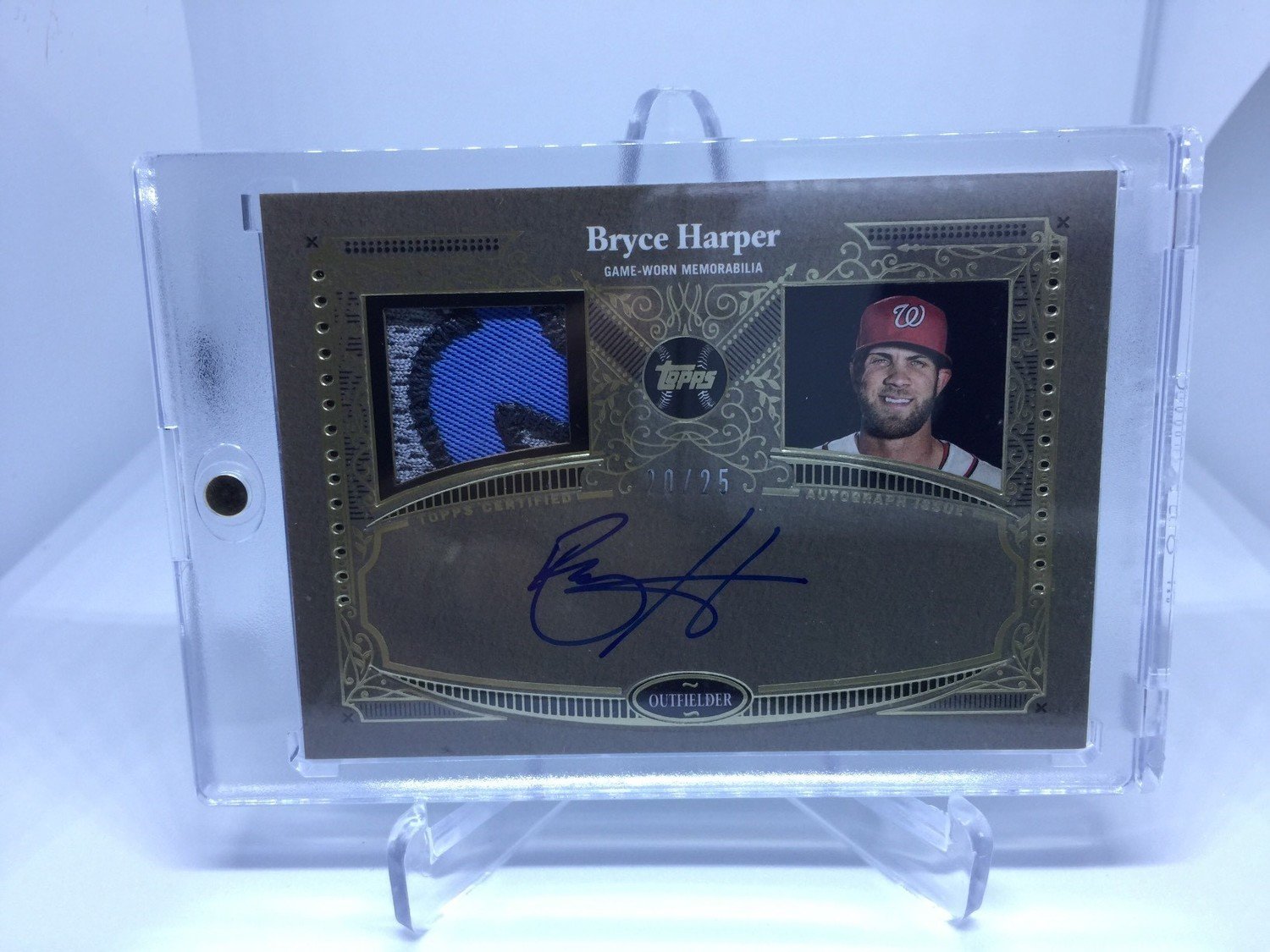 Bryce Harper 2017 Topps Reverance GU Patch Auto