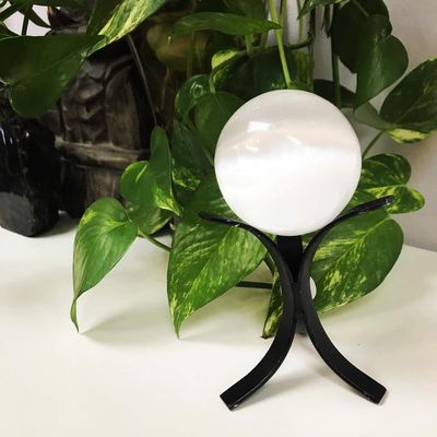 Black Metal Sphere Stand 4"