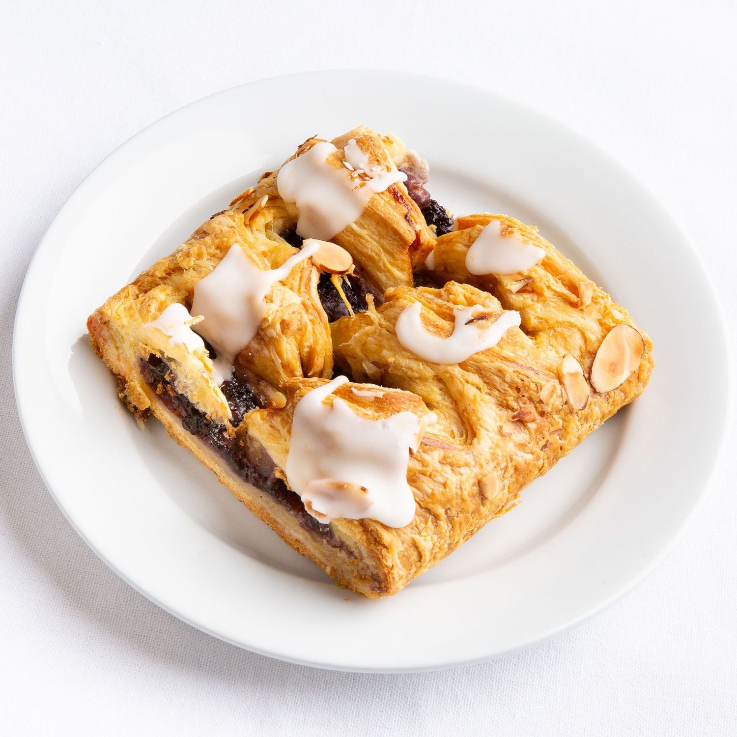 Blueberry strudel - slice