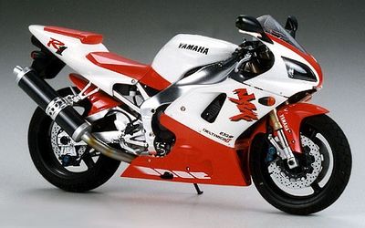 Tamiya 1/12 Yamaha YZF-R1 14073