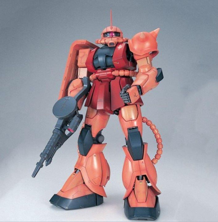 Bandai 1/60 PG MS-06S Zaku-II Principality of Zeon Char Aznable&#39;s Customize Mobile Suit 5064229