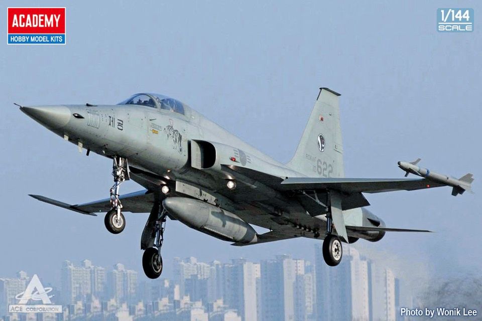 Academy 1/144 ROKAF KF-5E Tiger II ACY12644