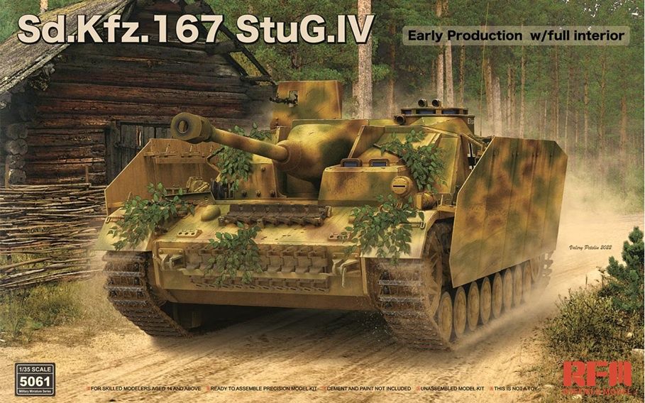 Rye Field 1/35 Sd.Kfz. 167 StuG.IV Early Production w/full interior 5061