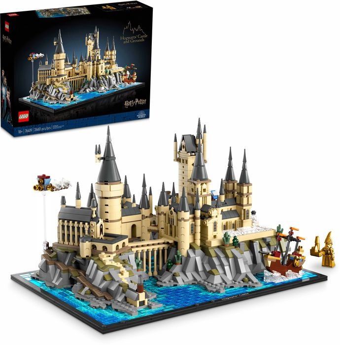 LEGO Harry Potter™ Hogwarts™ Castle and Grounds 76419