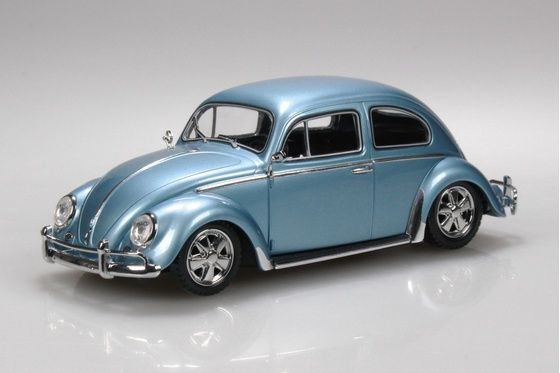 Aoshima 1/32 Volkswagen Beetle Custom (Strato Silver) Snap Kit 068052