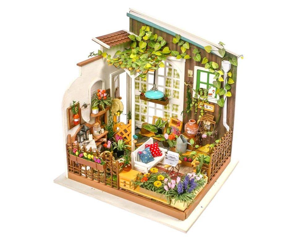 Rolife DIY Miniature House Miller's Garden DG108