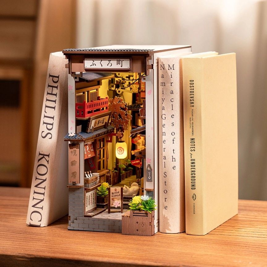 Rolife Book Nook Sakura Wine Alley TGB11