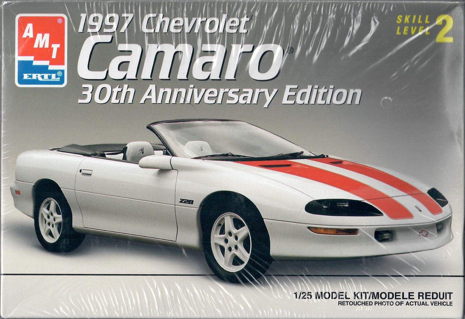 AMT 1/25 1997 Chevrolet Camaro 30th Anniversary Edition 8222