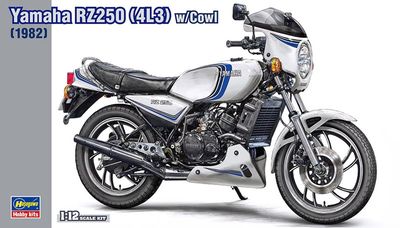 Hasegawa 1/12 Yamaha RZ250 (4L3) w/Cowl (1982) 21758