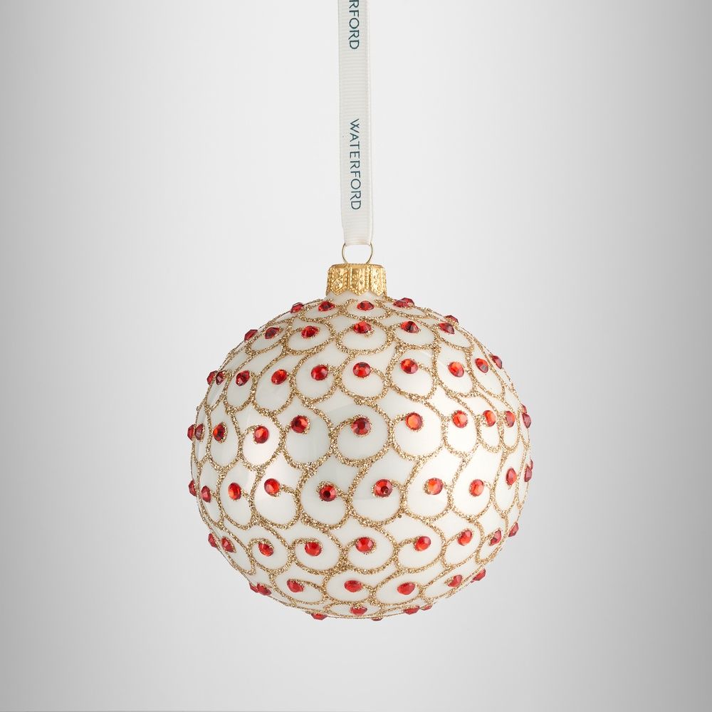 Holiday Heirlooms Round  Ornament