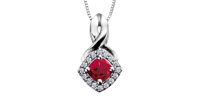 Corona Garnet 10KW Necklace DX567