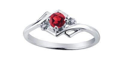 Corona Garnet 10KW Gemstone Ring DX583