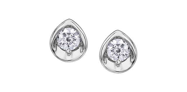 I Am Canadian 10KW .30TW Diamond Earrings EE2990