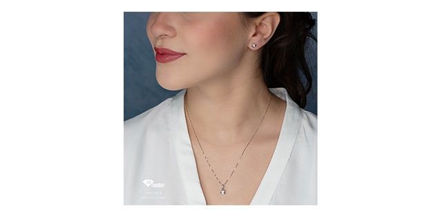 I Am Canadian 10KW .40TW Diamond Earrings EE2990